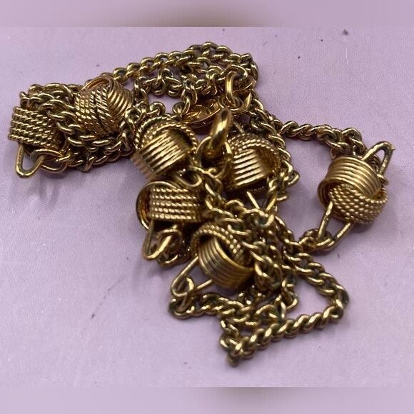 Avon Gold Tone Station Necklace Textured Love Knot Beads Chain Costume Jewelry - Picture 2 of 4
